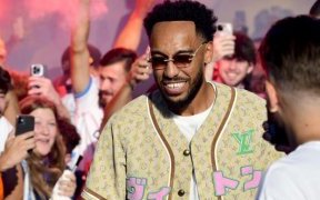 Pierre-Emerick Aubameyang fait son retour à Marseille sous les acclamations