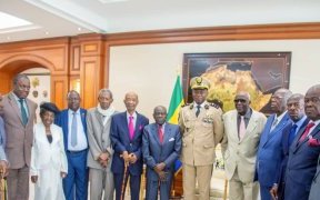 Le Comité des sages et dignitaires de la République reçu par Brice Clotaire Oligui Nguema