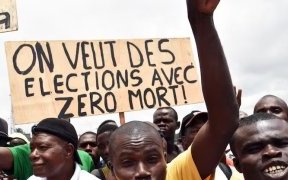 Le Forum pour la justice mondiale lance un appel à un retour à la démocratie en Afrique
