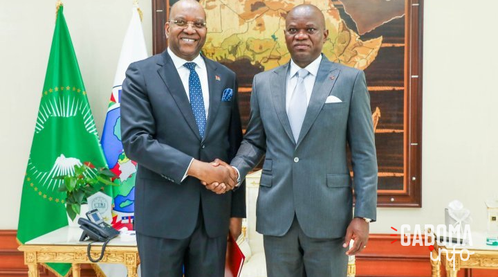 Oligui Nguema et l’ambassadeur d’Angola réaffirment la solidité des liens entre Libreville et Luanda