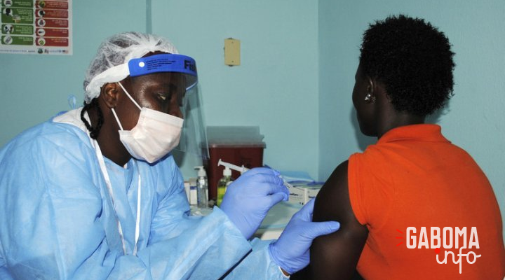Ceux qui acceptent de se faire vacciner signent-ils leur propre acte de décès ? Le gouvernement gabonais invité à lever les équivoques