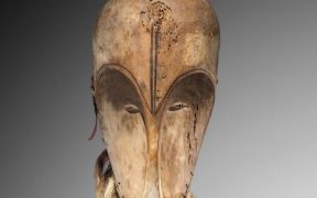 Le Gabon réclame à la France la restitution d’un masque rituel fang unique