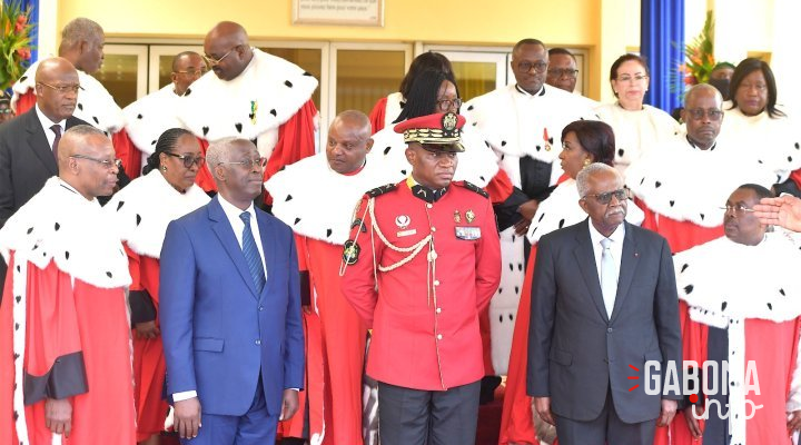 Brice Clotaire Oligui Nguema prend part à l’audience de rentrée judiciaire
