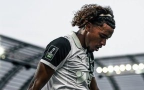 Ligue 2&nbsp;: le Gabonais Teddy Averlant offre la victoire à Amiens au bout du suspense