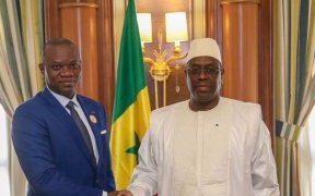 Brice Clotaire Oligui Nguema s’entretient avec le président sénégalais Macky Sall