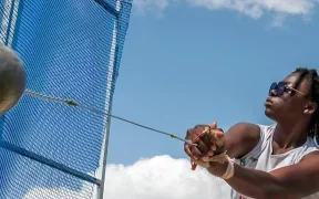 Athlétisme&nbsp;: Kenza Falana pulvérise le record du Gabon avant les Mondiaux U20