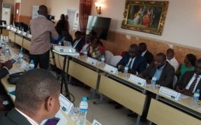 Energie et eau : Séminaire de renforcement des capacités sur les partenariats public-privé à Libreville