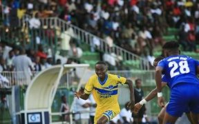 National-Foot 1&nbsp;: la course au podium et au maintien relancée derrière Mangasport