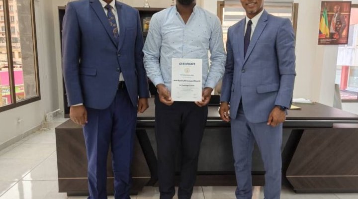 Coaching&nbsp;: Louis Djasmy Mavoungou Nfoumbi, premier Gabonais titulaire de la licence A de l’IHF, honoré par la tutelle