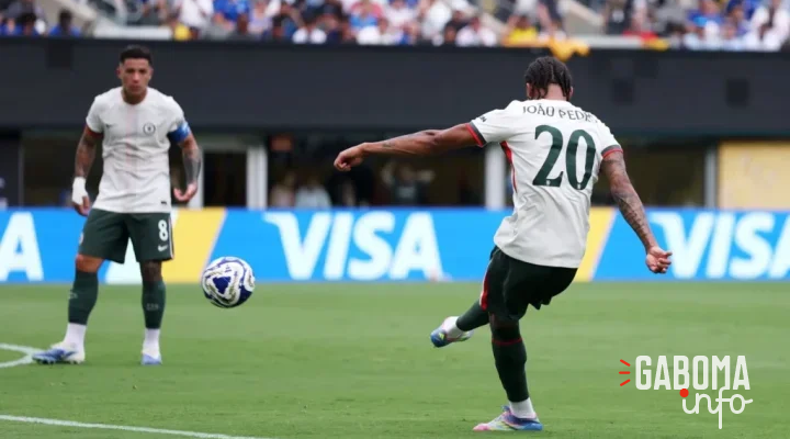 Mondial des clubs 2025&nbsp;: Chelsea maîtrise Fluminense et décroche la première place en finale